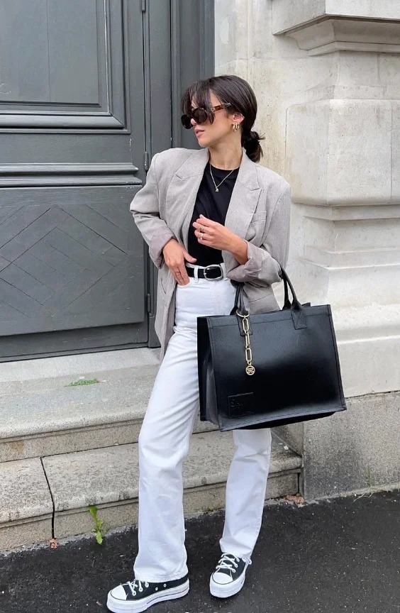 Chic White Jeans Outfits (1)