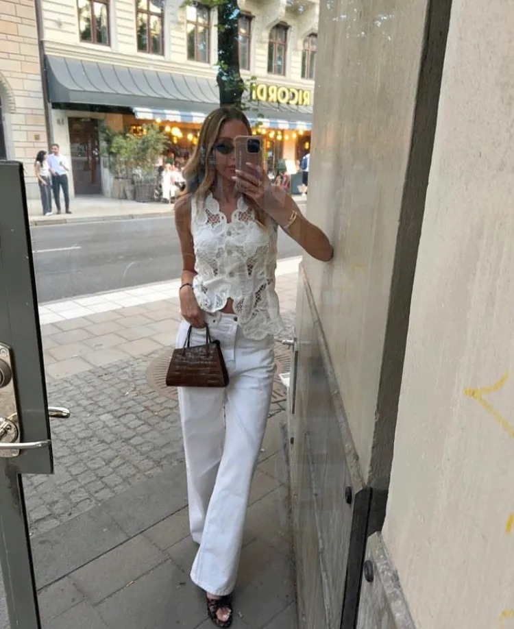 Chic White Jeans Outfits (11)