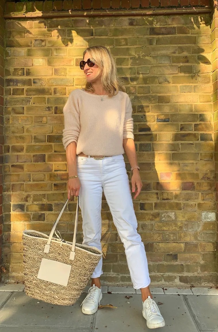 Chic White Jeans Outfits (19)