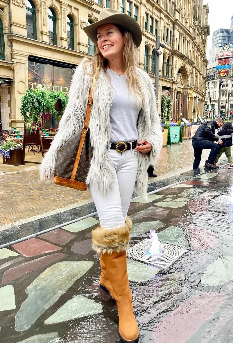 Chic White Jeans Outfits (20)