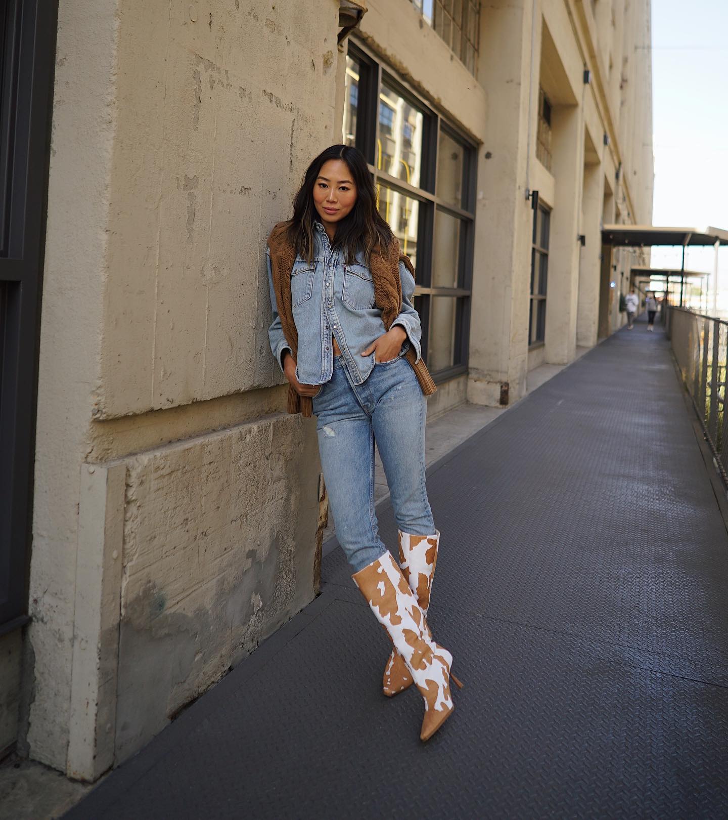 white boots outfit ideas