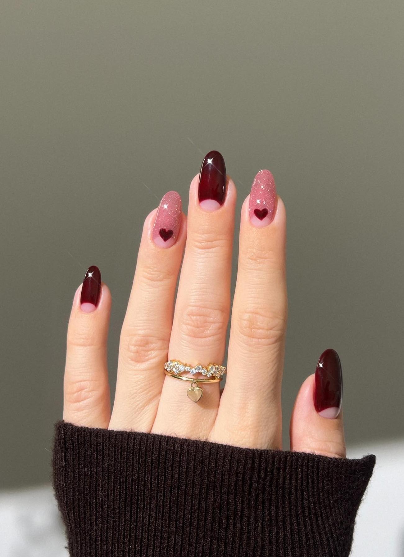 burgundy nails