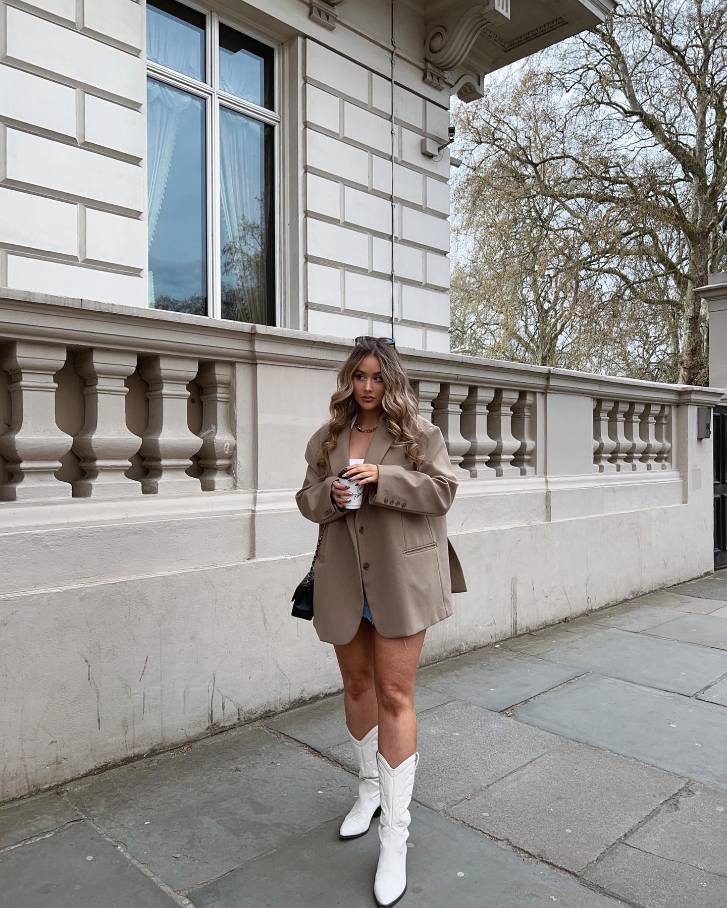 white boots outfit ideas