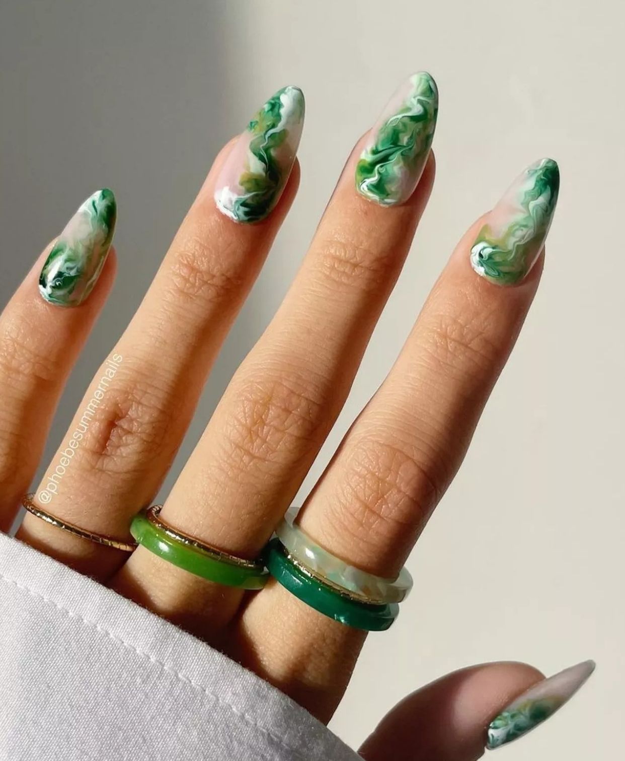 Chic Marble Nail Designs That Look Straight from a Spa